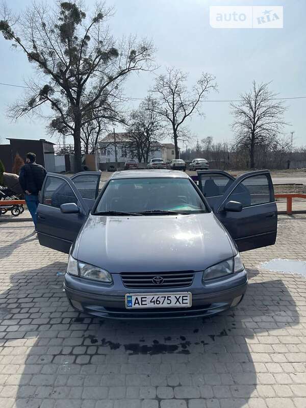 1998 toyota camry