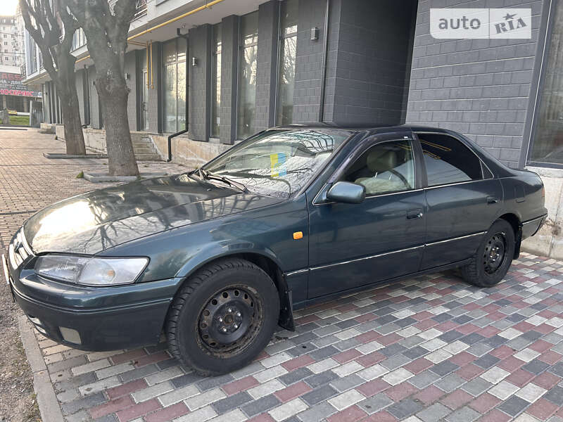 1998 toyota camry