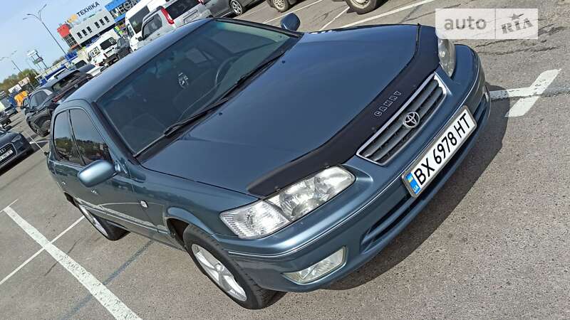2000 toyota camry