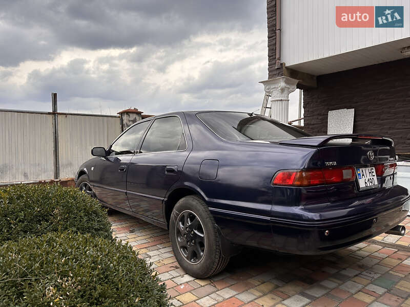1998 toyota camry