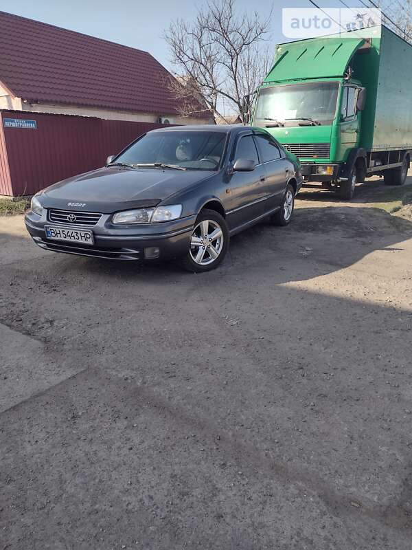 1998 toyota camry