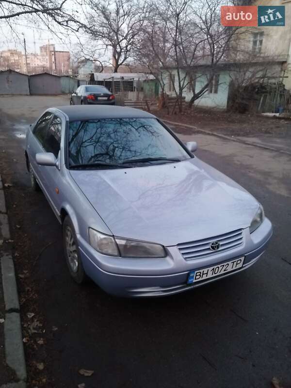 1999 toyota camry