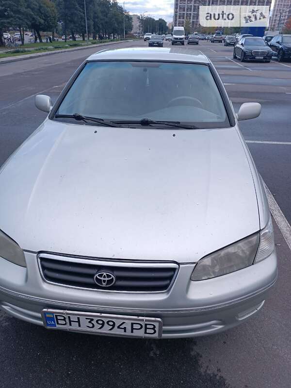 1999 toyota camry