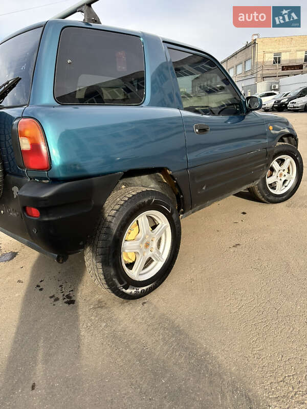1995 toyota rav4