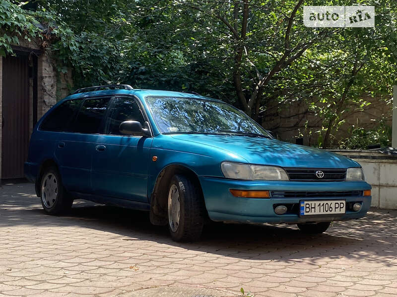 1995 toyota corolla