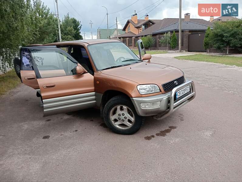 1999 toyota rav4