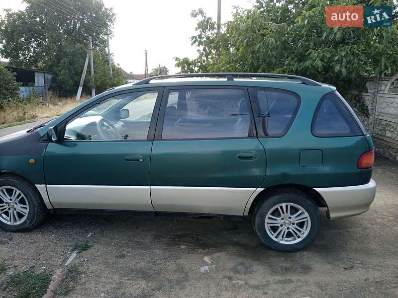 1998 toyota picnic