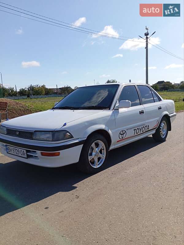 1989 toyota corolla