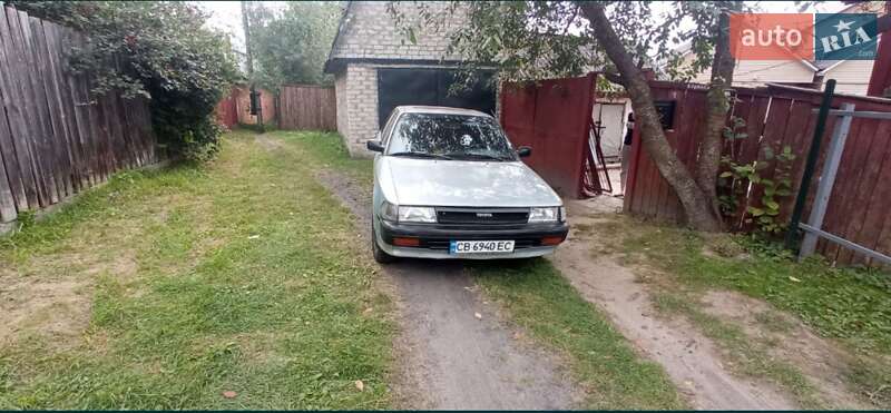 1988 toyota carina