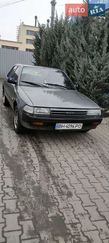1990 toyota carina