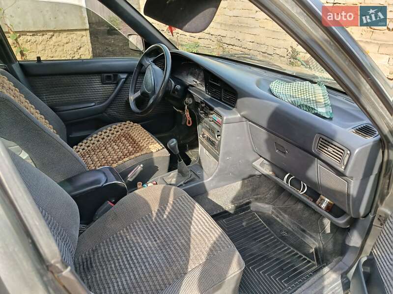 1988 toyota carina