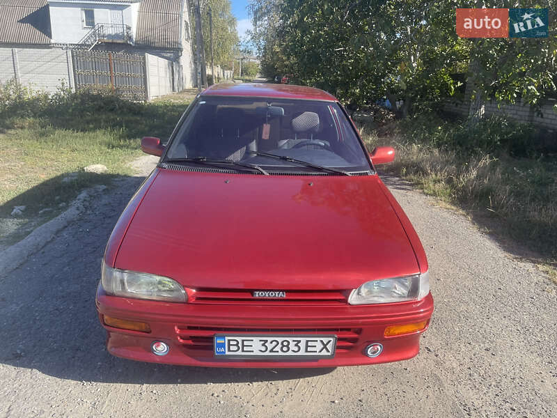 1990 toyota corolla