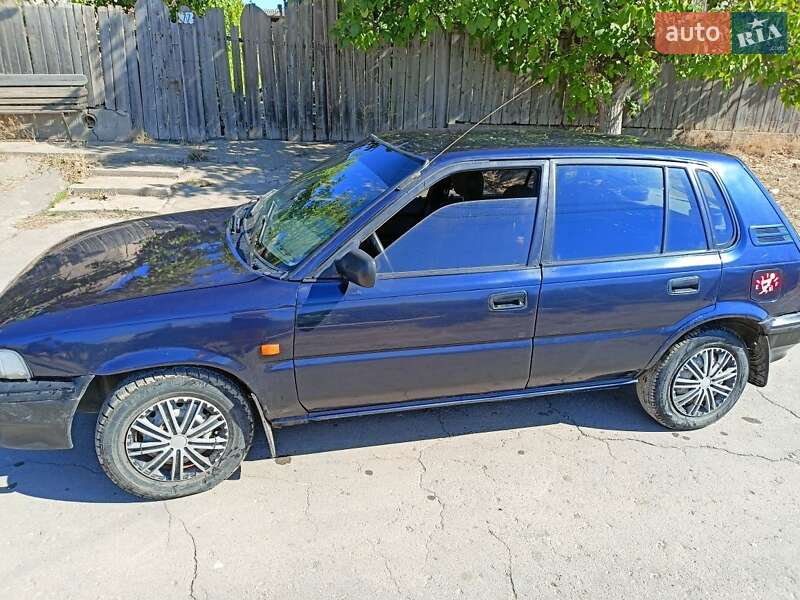 1990 toyota corolla