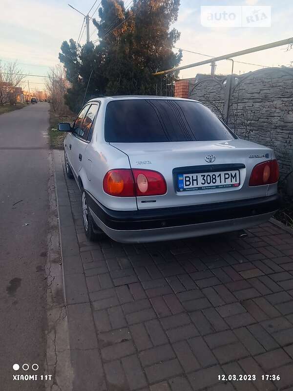 1997 toyota corolla