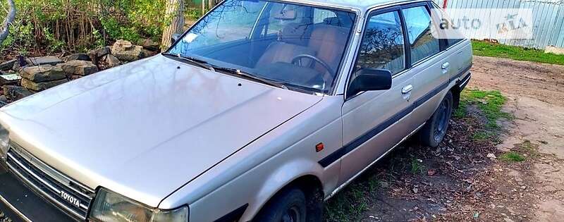 1986 toyota carina