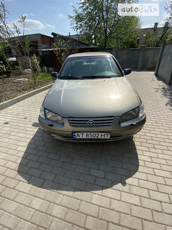 1999 toyota camry