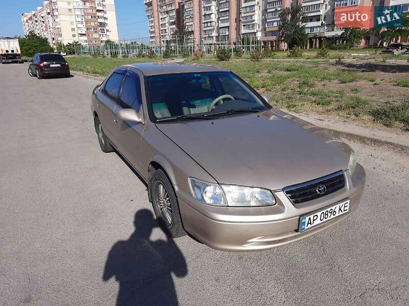 2001 toyota camry