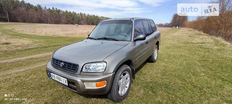 2000 toyota rav4