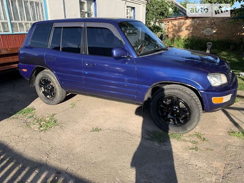 1999 toyota rav4
