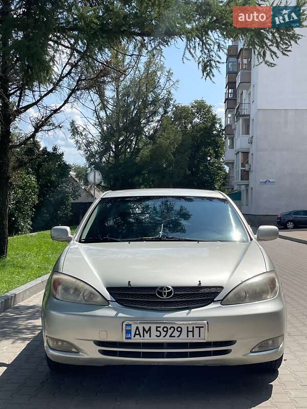 2002 toyota camry