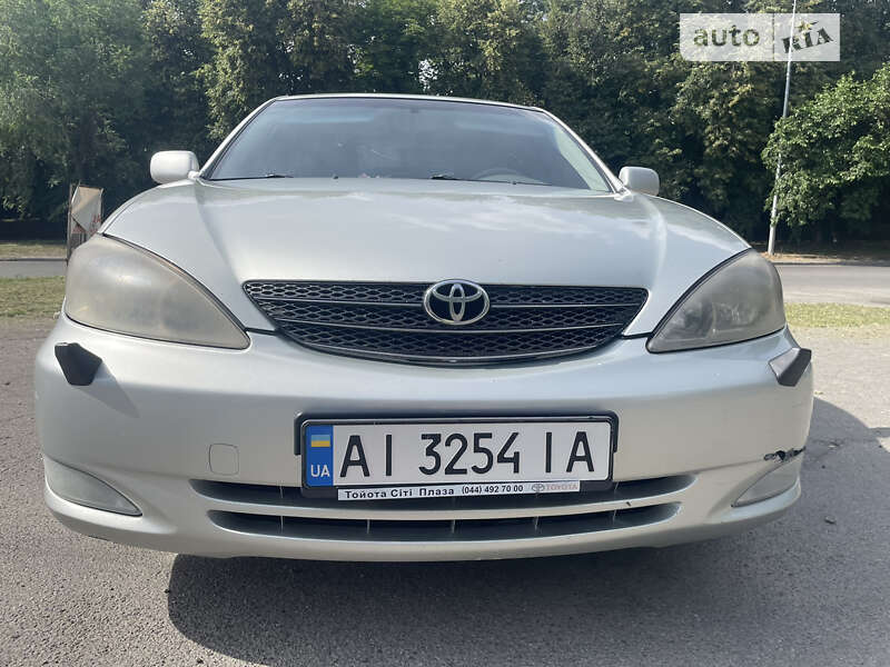 2004 toyota camry