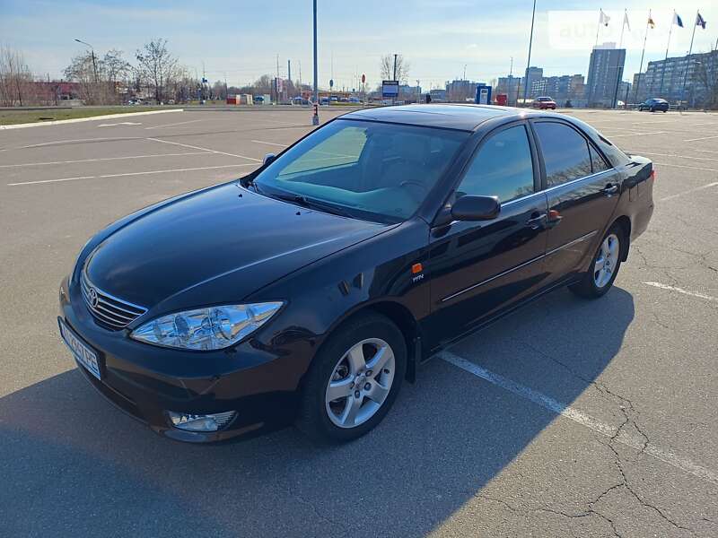 2005 toyota camry