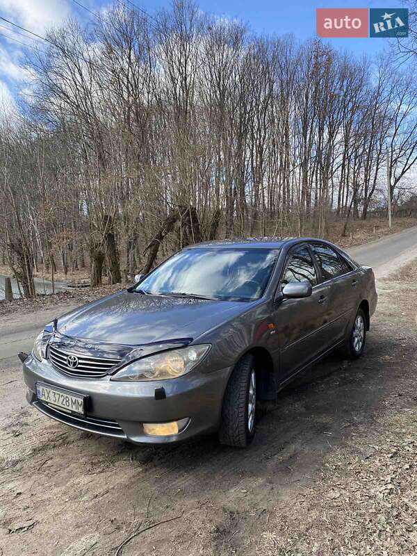 2005 toyota camry
