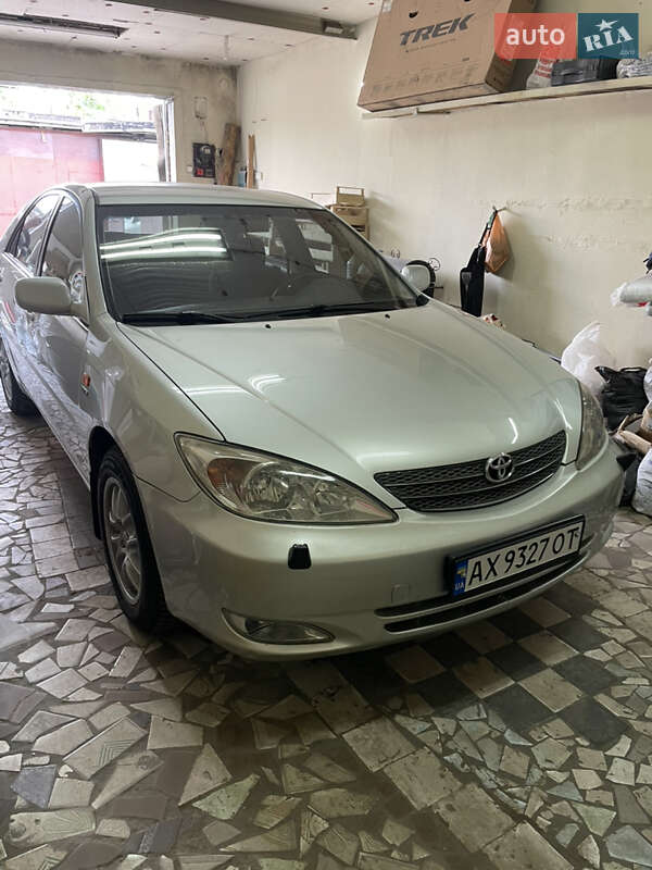 2003 toyota camry