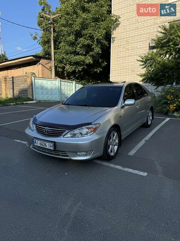 2004 toyota camry