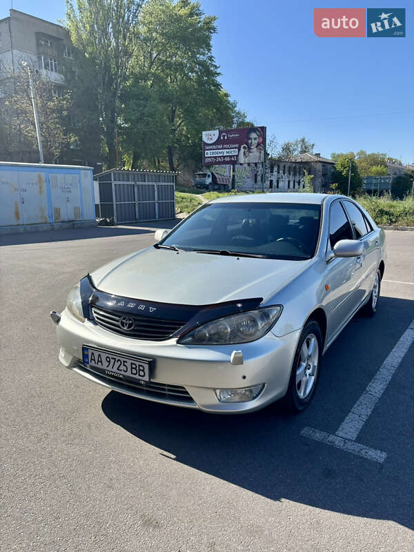 2005 toyota camry