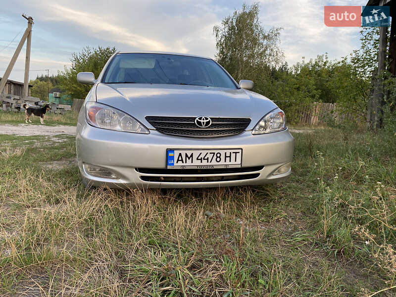 2003 toyota camry