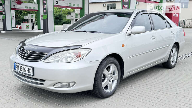 2003 toyota camry