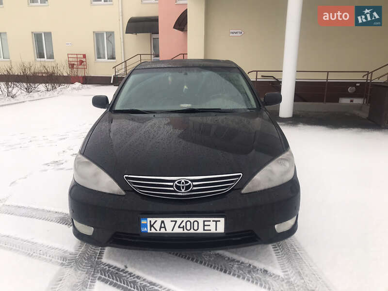 2004 toyota camry