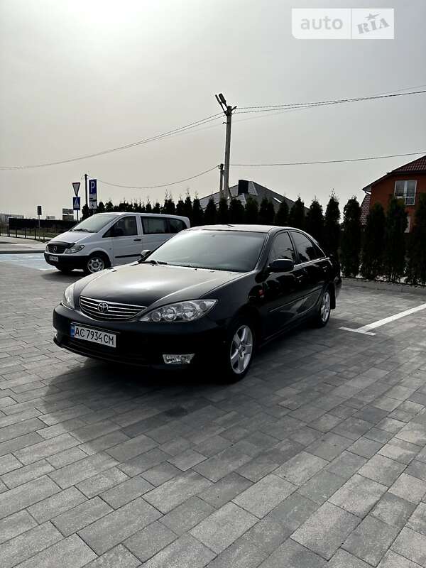 2005 toyota camry