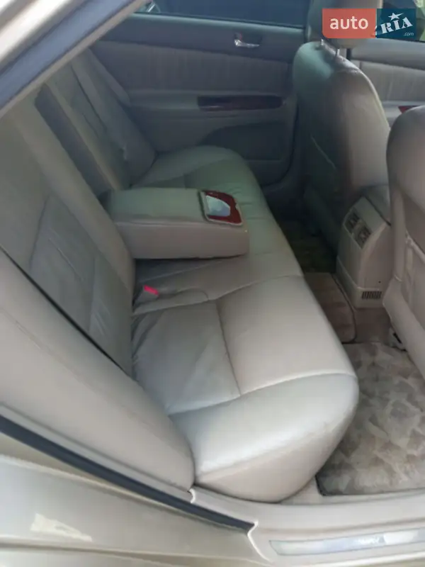 2005 toyota camry