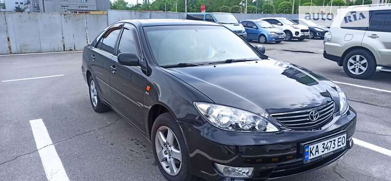 2005 toyota camry