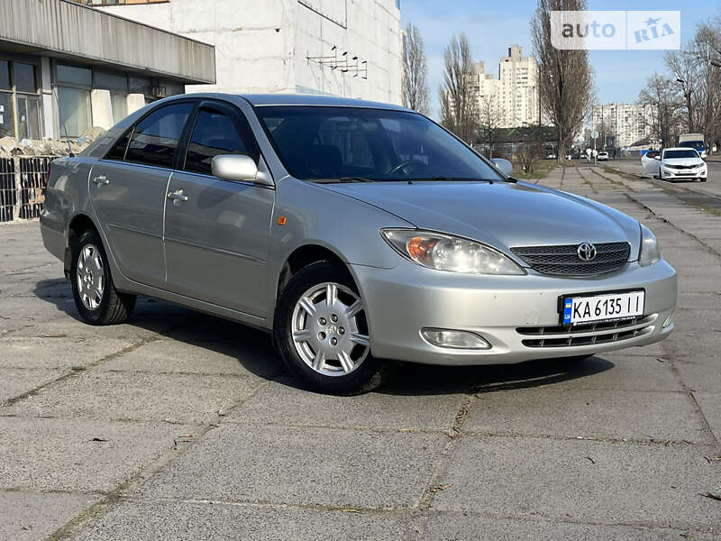 2003 toyota camry