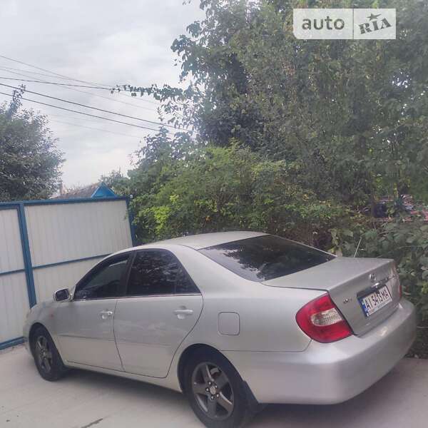 2004 toyota camry