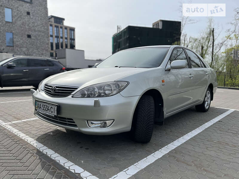 2005 toyota camry