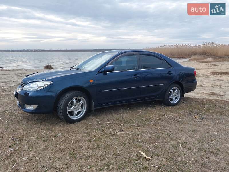 2005 toyota camry
