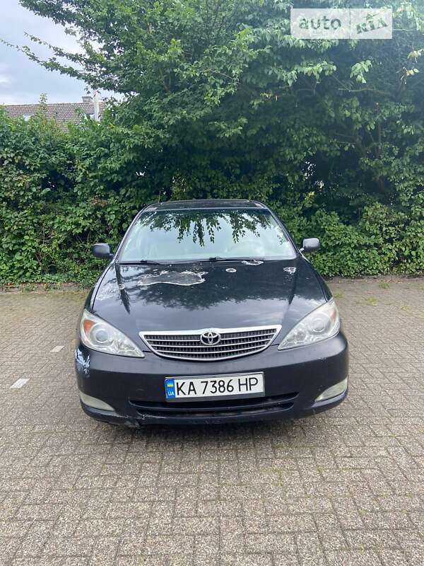 2004 toyota camry