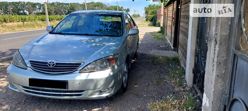 2003 toyota camry