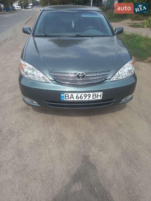 2004 toyota camry