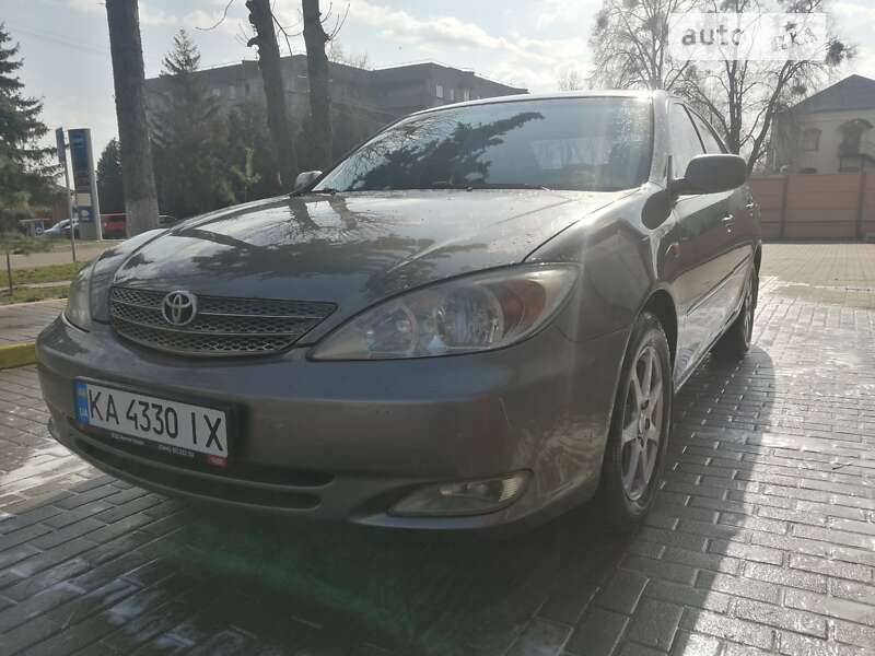 2002 toyota camry