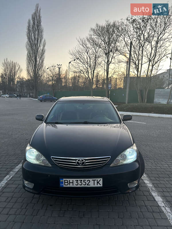 2004 toyota camry