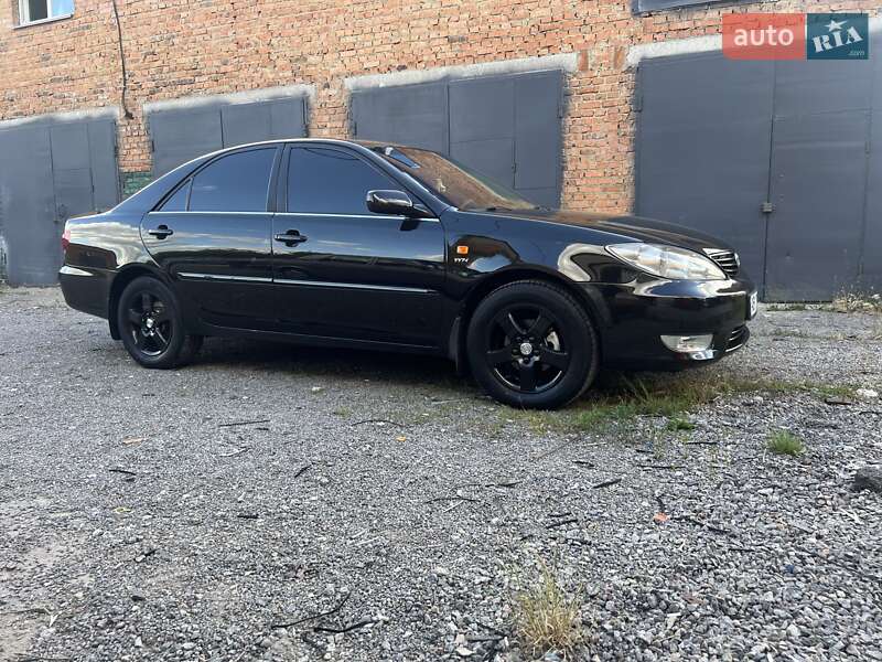 2005 toyota camry