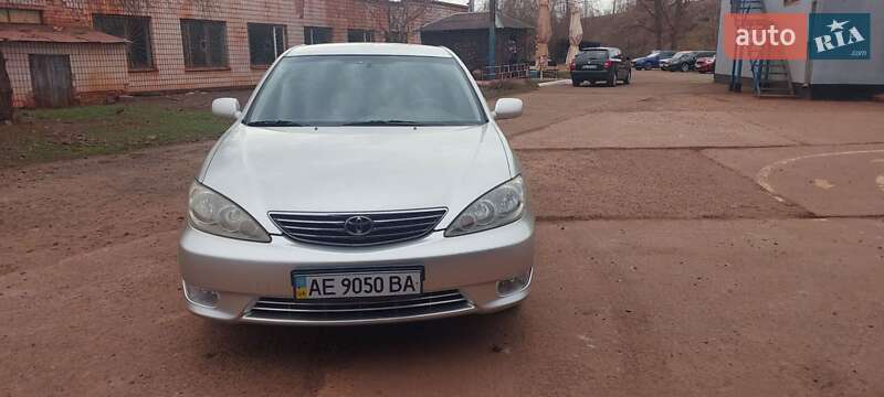 2005 toyota camry
