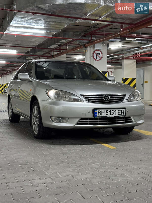 2005 toyota camry