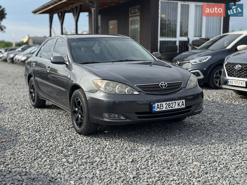 2005 toyota camry