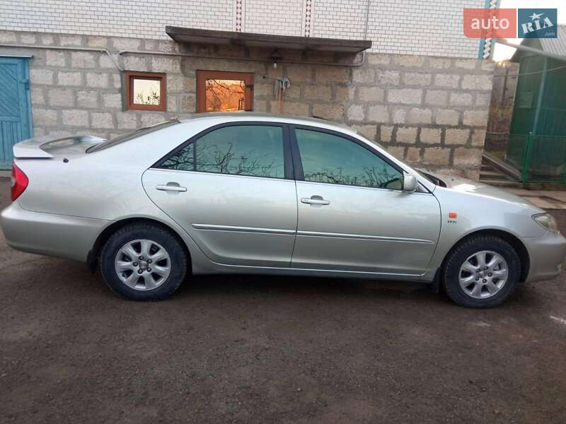 2003 toyota camry